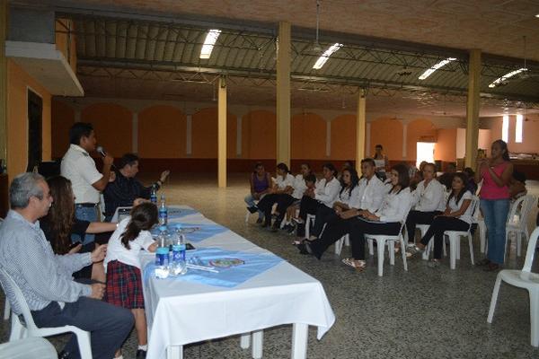 Acto de  inauguración  de   oficina, en Teculután.