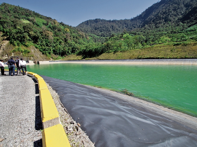 Los empresarios hondureños se proponen aprovechar el excedente de energía de Guatemala, después de haberse concretado la unión aduanera.