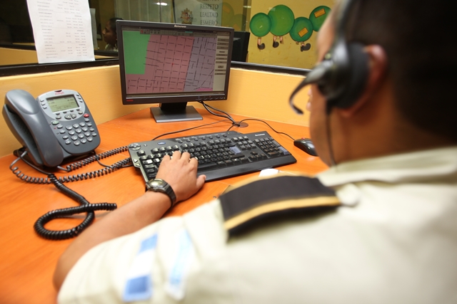 El 90 por ciento de las llamadas a cuerpos de socorro y policía son falsas. (Foto Prensa Libre: Hemeroteca PL)