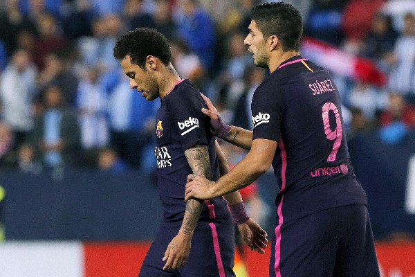 Neymar salió expulsado en le partido del Barcelona contra en Málaga por la Liga española. (Foto Prensa Libre: EFE).