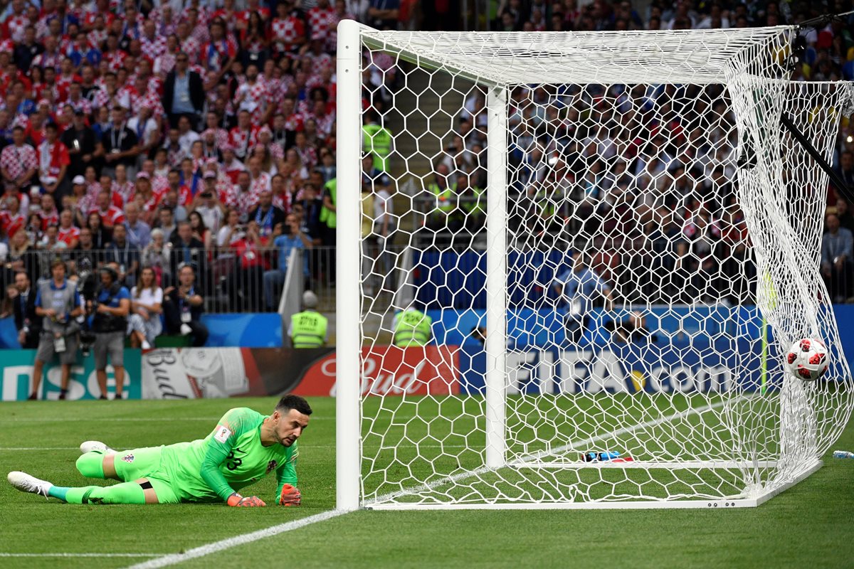 El primer gol del partido fue anotado por Kieran Trippier de Inglaterra.