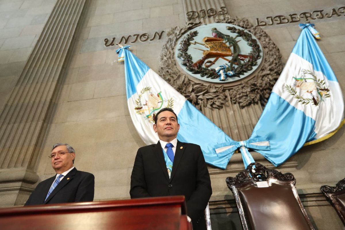 El Segundo Informe de Gobierno es marcado por manifestaciones. (Foto Prensa Libre: Esbin García)