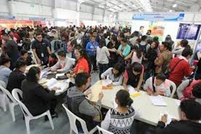 Las ferias de empleo ayudan a los jóvenes a encontrar una oportunidad laboral. (Foto Prensa Libre: Hemeroteca PL)
