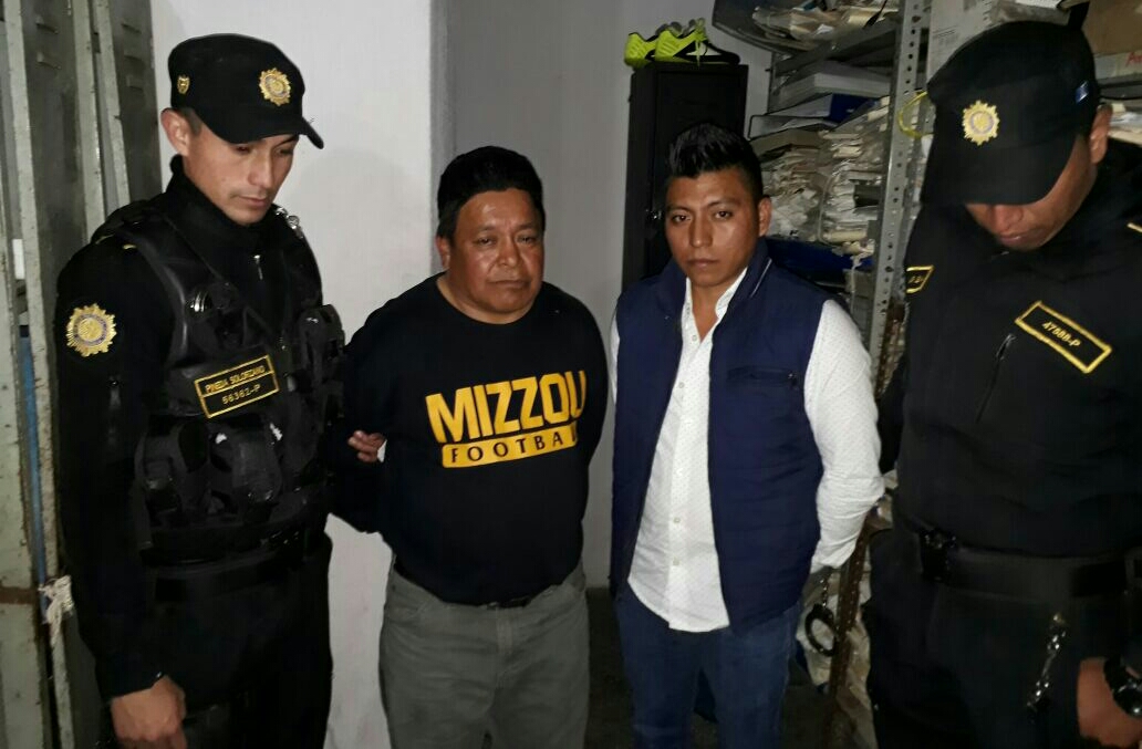 Samuel Juan Rodas y José García Juan son acusados de extorsionar a un panadero a cambio de no secuestrarlo. (Foto Prensa Libre: Cortesía PNC)