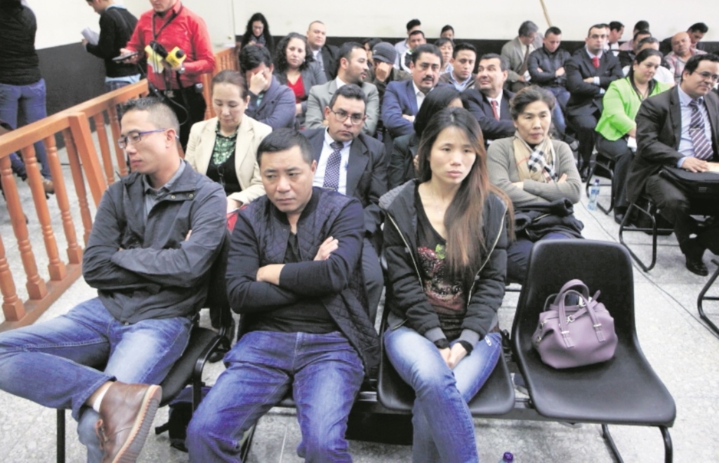 El juez Miguel Ángel Gálvez otorgó medidas sustitutivas de la prisión preventiva a los 36 procesados. (Foto Prensa Libre: Hemeroteca PL)