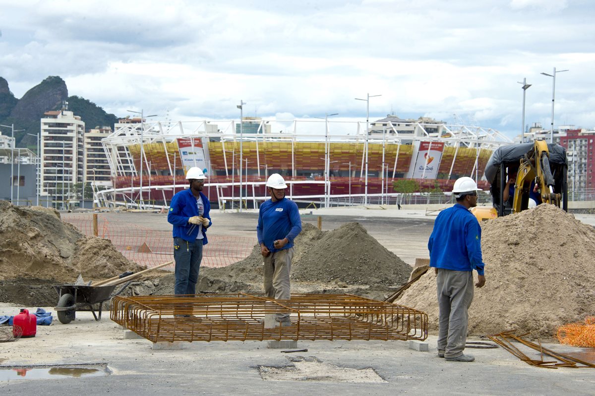 Por problemas económicos se están efectuando recortes en Río. (Foto Prensa Libre: AP)