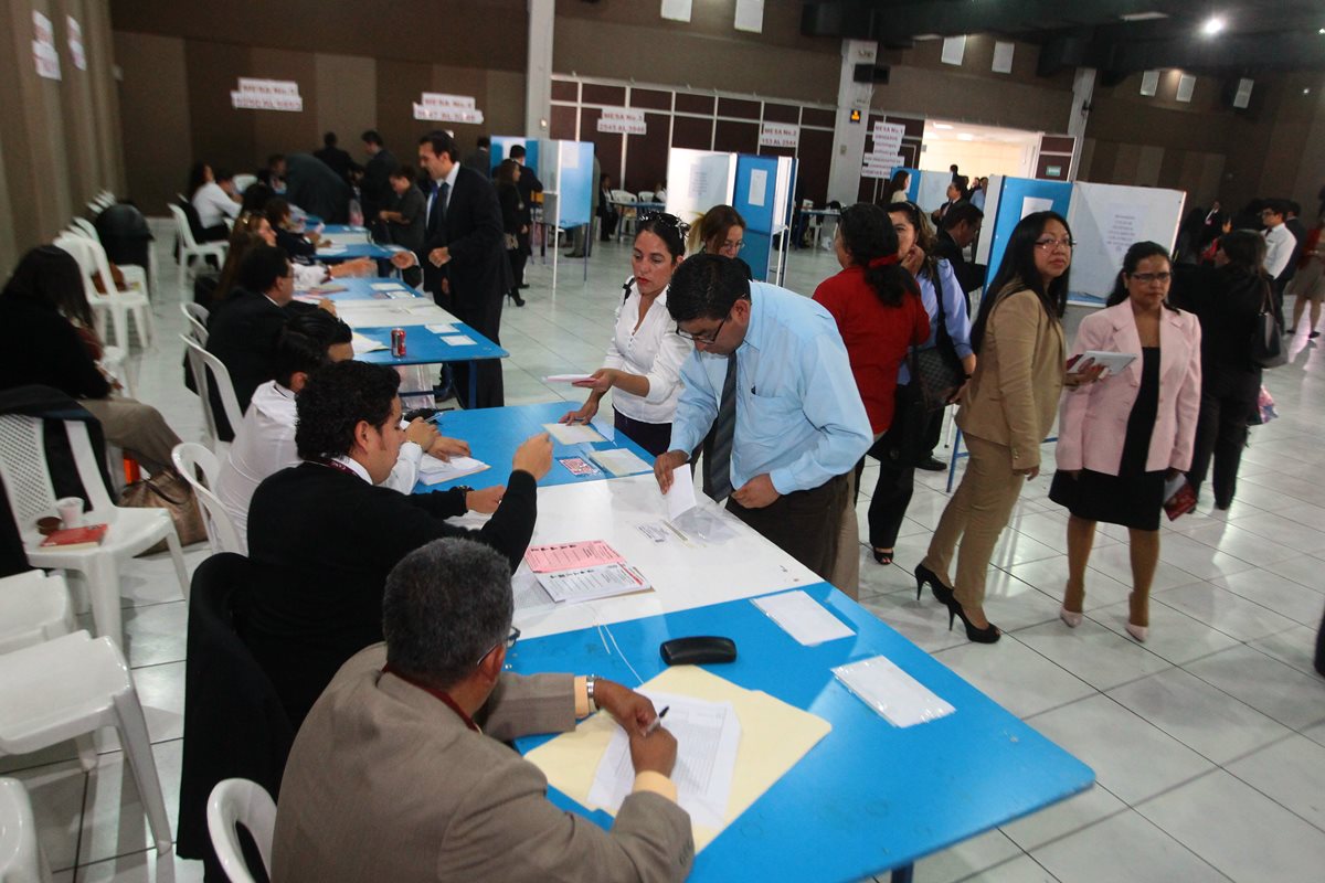 Los abogados volveran a votar para magistrado a la Corte de Constitucionalidad el próximo miércoles. (Foto Prensa Libre: Hemeroteca PL)