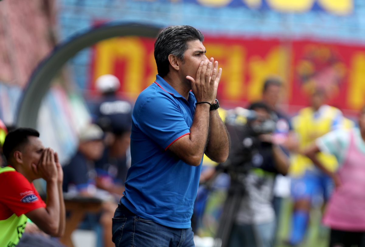 Mauricio Solís es sub entrenador de Municipal. (Foto Prensa Libre: Carlos Vicente)