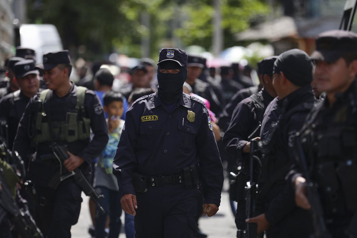 El Salvador afronta un clima de violencia. (Foto Prensa Libre: EFE)