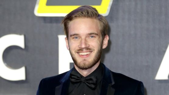 El sueco PewDiePie, el "vlogger" de más éxito en YouTube, recibió críticas por utilizar insultos y referencias antisemitas en algunos de sus videos. (Foto Prensa Libre:GETTY IMAGES)