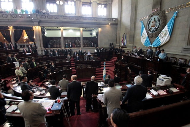 El próximo martes se continuará con la agenda de la sesión permanente. (Foto Prensa Libre: Erick Ávila)