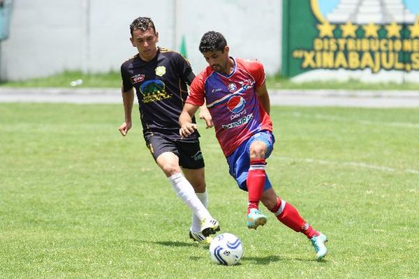 Israel Silva no fue el jugador desequilibrante en el juego de ayer, y los locales tuvieron cierto dominio.