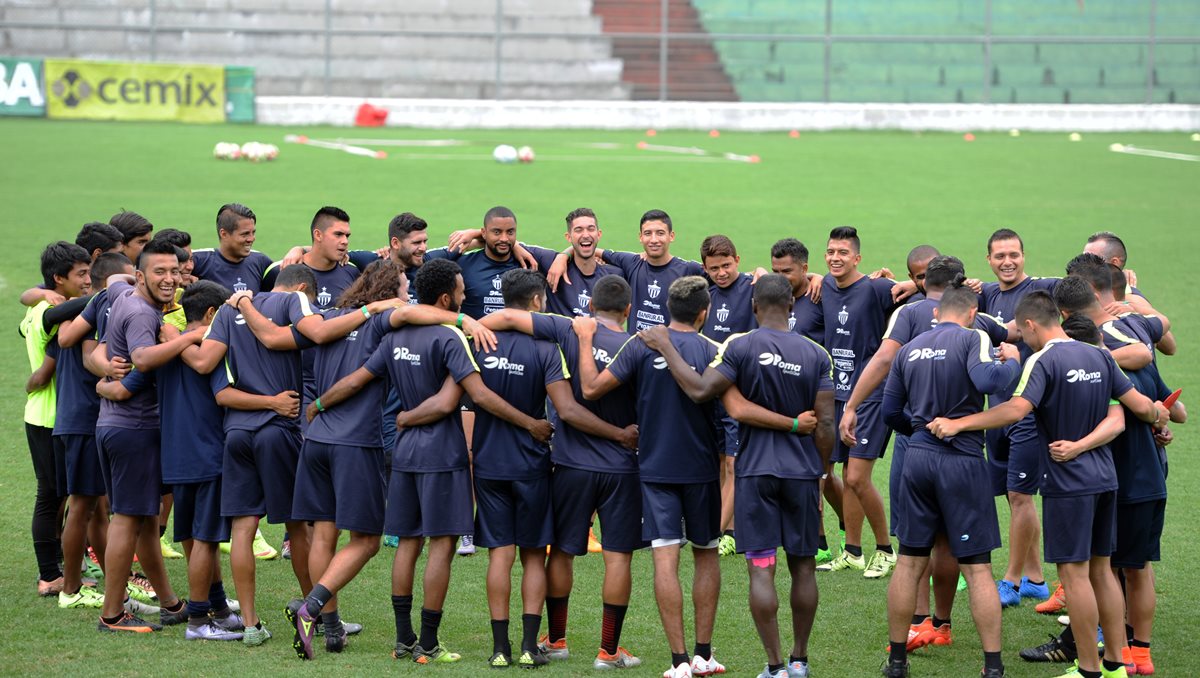 El plantel antigüeño ni siquiera ha recibido el pago de campeón desde diciembre. (Foto Prensa Libre: Hemeroteca PL)