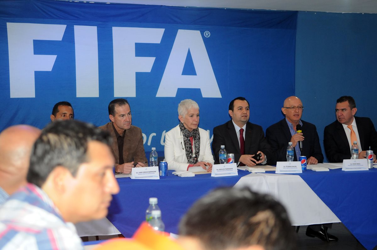 Asamblea del Futbol aprobó Q16 millones para el 2017, así como el plan de trabajo. (Foto Hemeroteca PL).