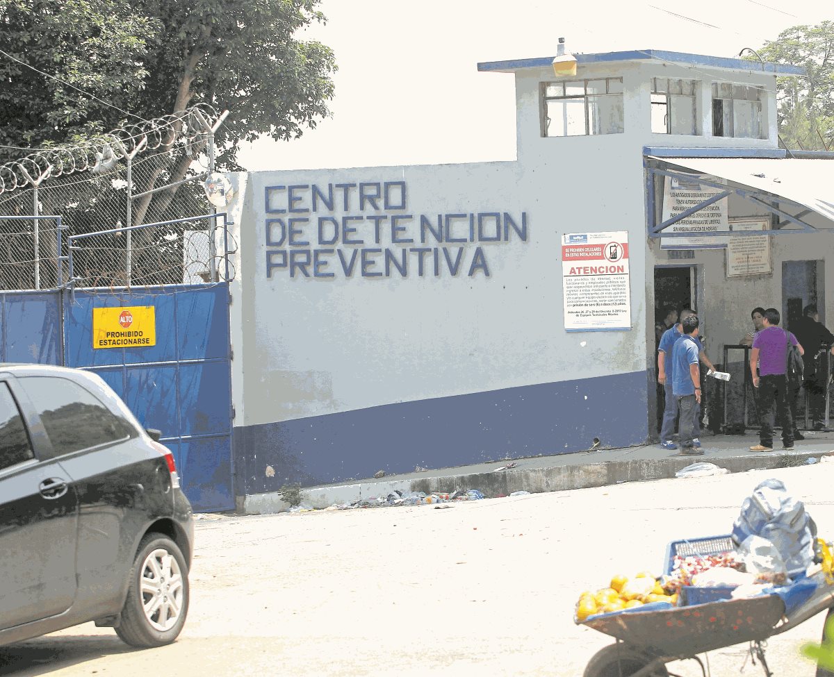 Fachada del Centro Preventivo para Varones de la zona 18. (Foto Prensa Libre: Hemeroteca PL).