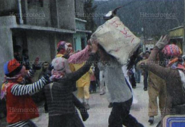 El tradicional baile de los fieros de Palín (Foto Prensa Libre: Hemeroteca)