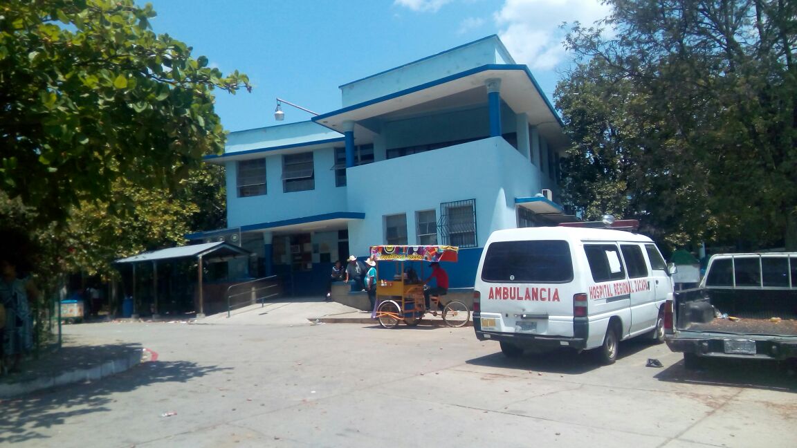 Julio Enríquez, padre de Julio Alberto Enríquez Sánchez, alcalde de Zacapa, baleado a 15 metros de su casa en la aldea La Majada, falleció en el Hospital Regional de Zacapa. (Foto Prensa Libre: Mario Morales)