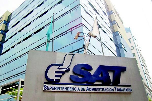 Fachada del edificio de la Superintendencia de Administración Tributaria (SAT). (Foto Prensa Libre: Archivo).<br _mce_bogus="1"/>