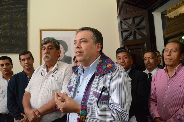 El jefe edil de Villa Nueva, Edwin Escobar es uno de los que se ha cambiado de Partido Político en varias ocasiones.(Foto Prensa Libre: Hemeroteca PL)