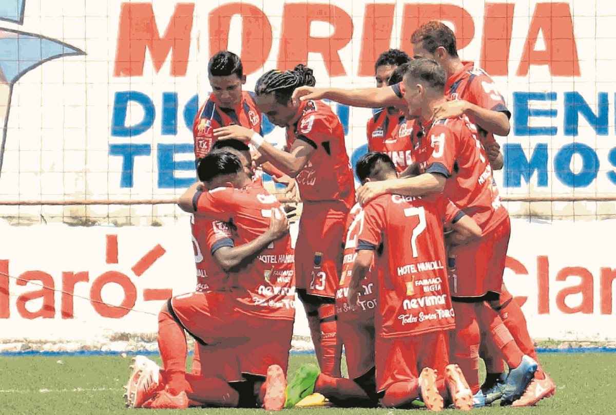 El deportivo Malacateco cumplió este viernes, 8 de septiembre, 55 años de vida en el futbol nacional. (Foto Prensa Libre: Hemeroteca PL)