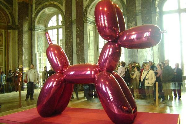 Jeff Koons vendió su obra El Perro Globo (Naranja) en US$58.4 millones.