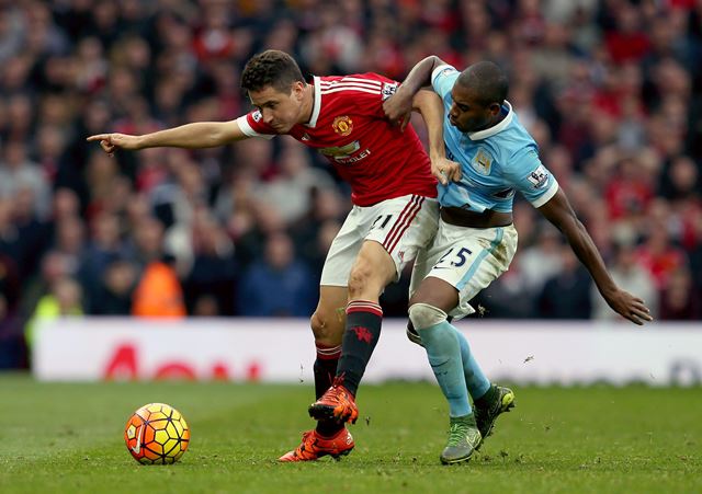 El Mánchester United no puede en casa contra el City e igualan sin goles. (Foto Prensa Libre: AFP)