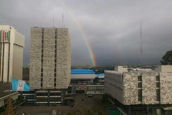 El Crédito Hipotecario Nacional forma parte del área del Centro Cívico. (Foto cortesía del usuario de Twitter @sahleal25)