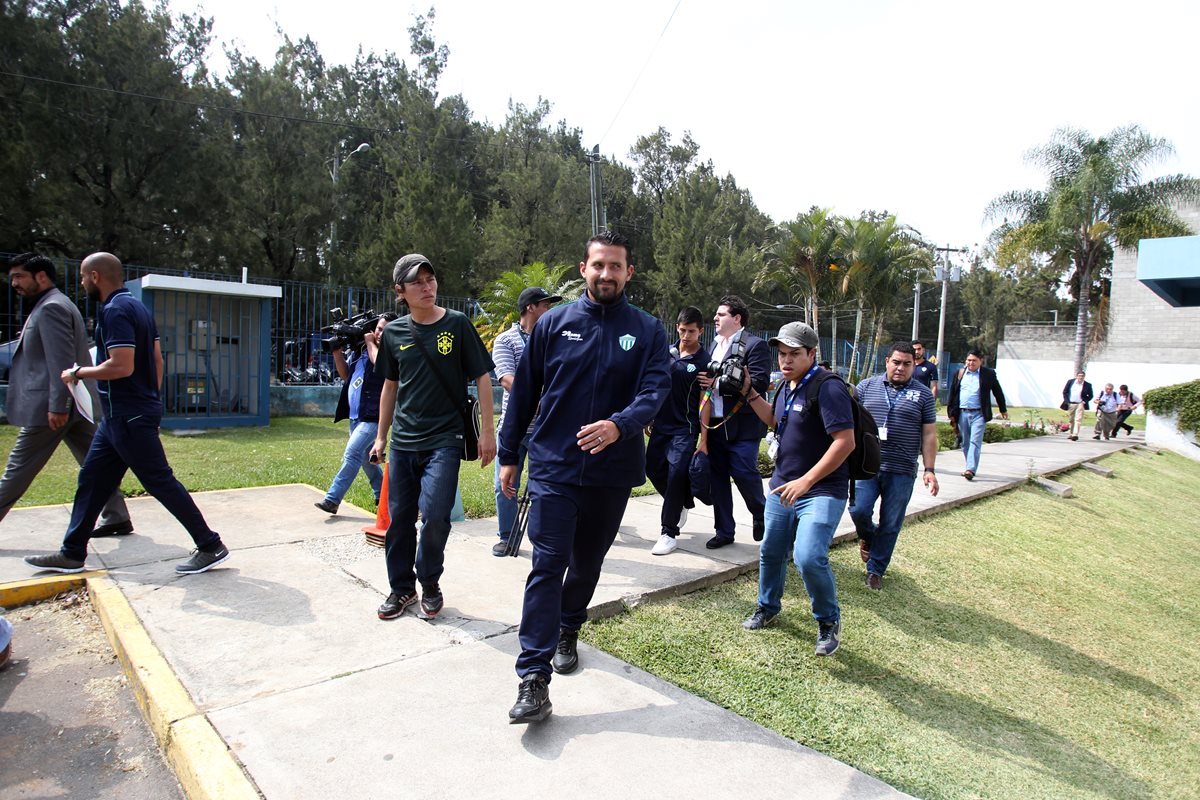 Los jugadores de Antigua GFC aún no tienen fecha para su audiencia.