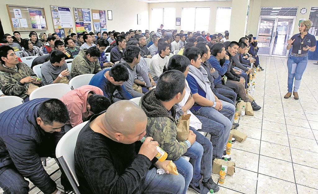 El 29 de diciembre llegará a Guatemala el último vuelo con personas deportadas desde Estados Unidos. (Foto Prensa Libre: Hemeroteca PL)