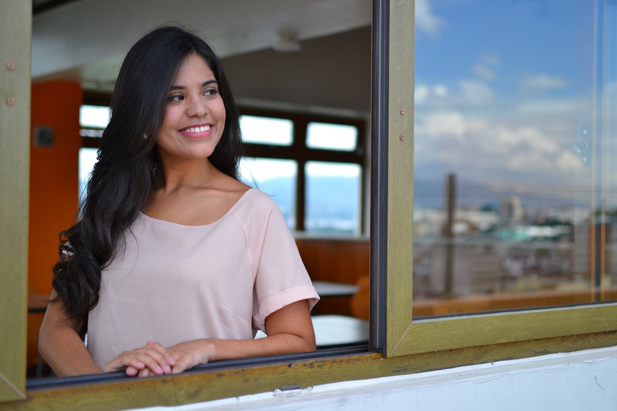 La guatemalteca Karla Noack interpreta Luna de Xelajú. (Foto Prensa Libre: Ángel Elías)