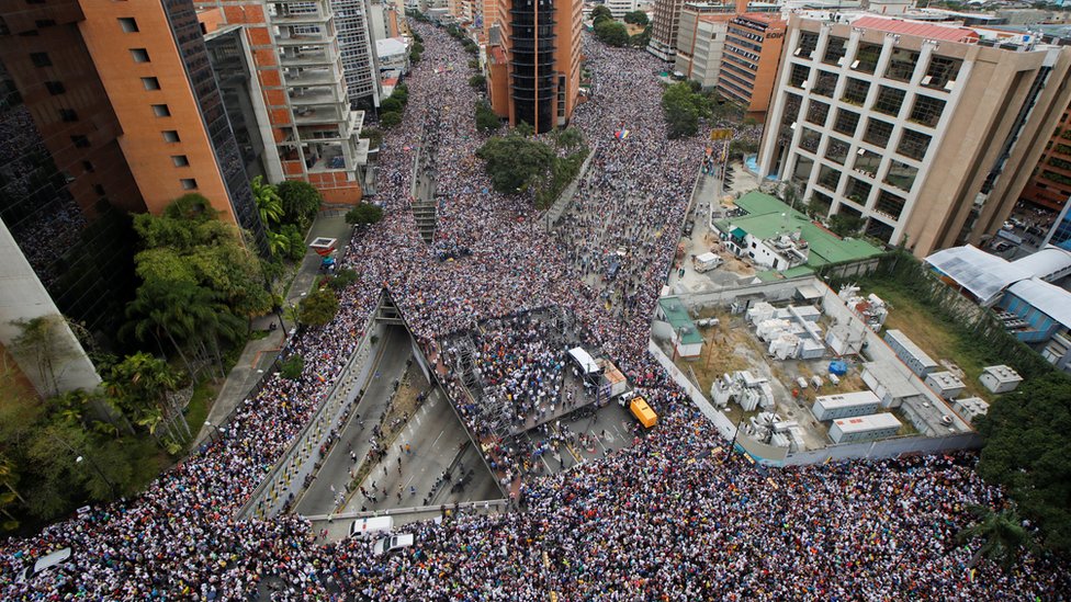 La población no se movilizaba de una forma tan masiva desde la la de protestas antigubernamentales de 2017. GETTY IMAGES