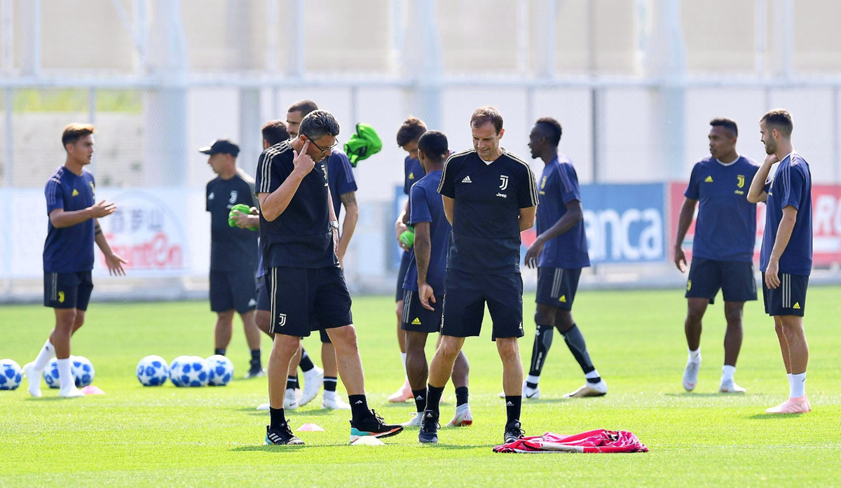 El técnico Massimiliano Allegri defendió la ausencia de Cristiano Ronaldo en la ceremonia de The Best. (Foto Prensa Libre: EFE)