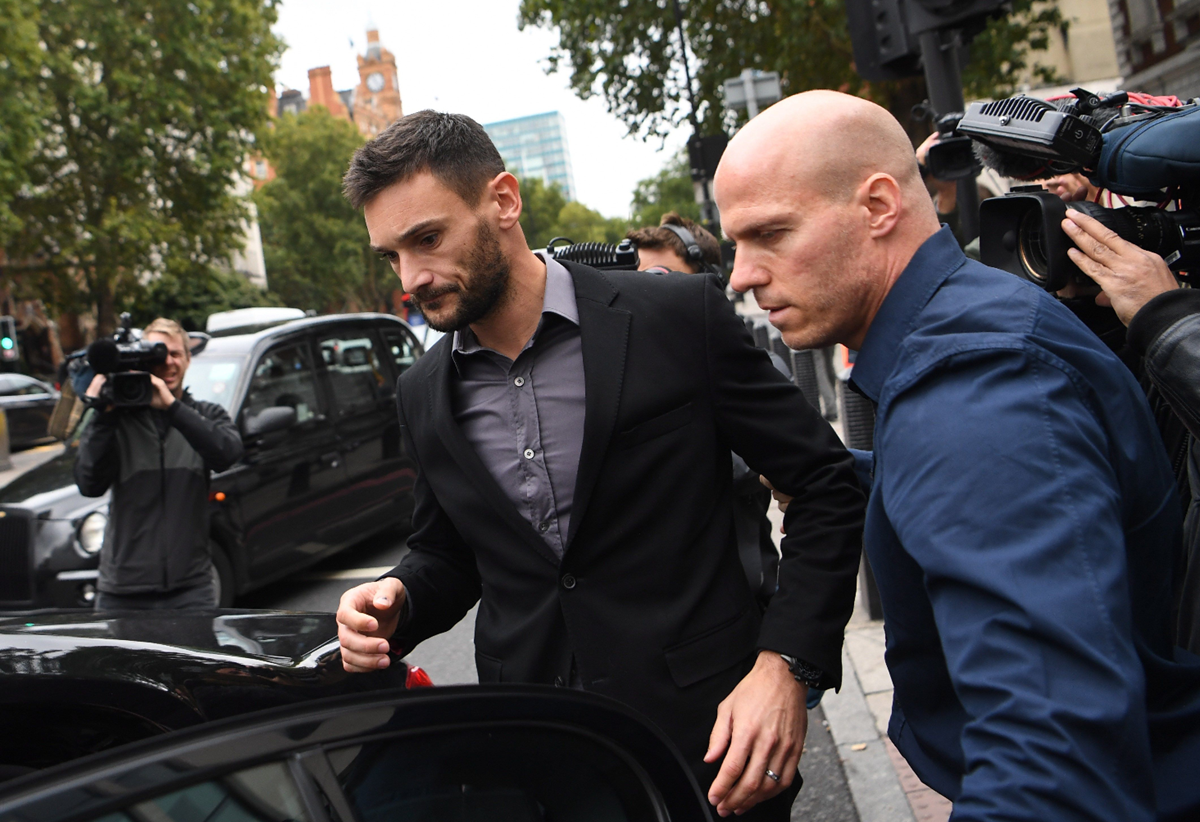 El portero de la Selección de Francia, Hugo Lloris no podrá manejar durante 20 meses. (Foto Prensa Libre: EFE)