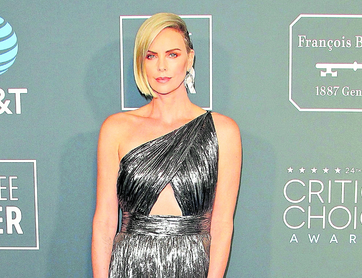 Charlize Theron sonó como pareja de Brad Pitt (Foto Prensa Libre: EFE).