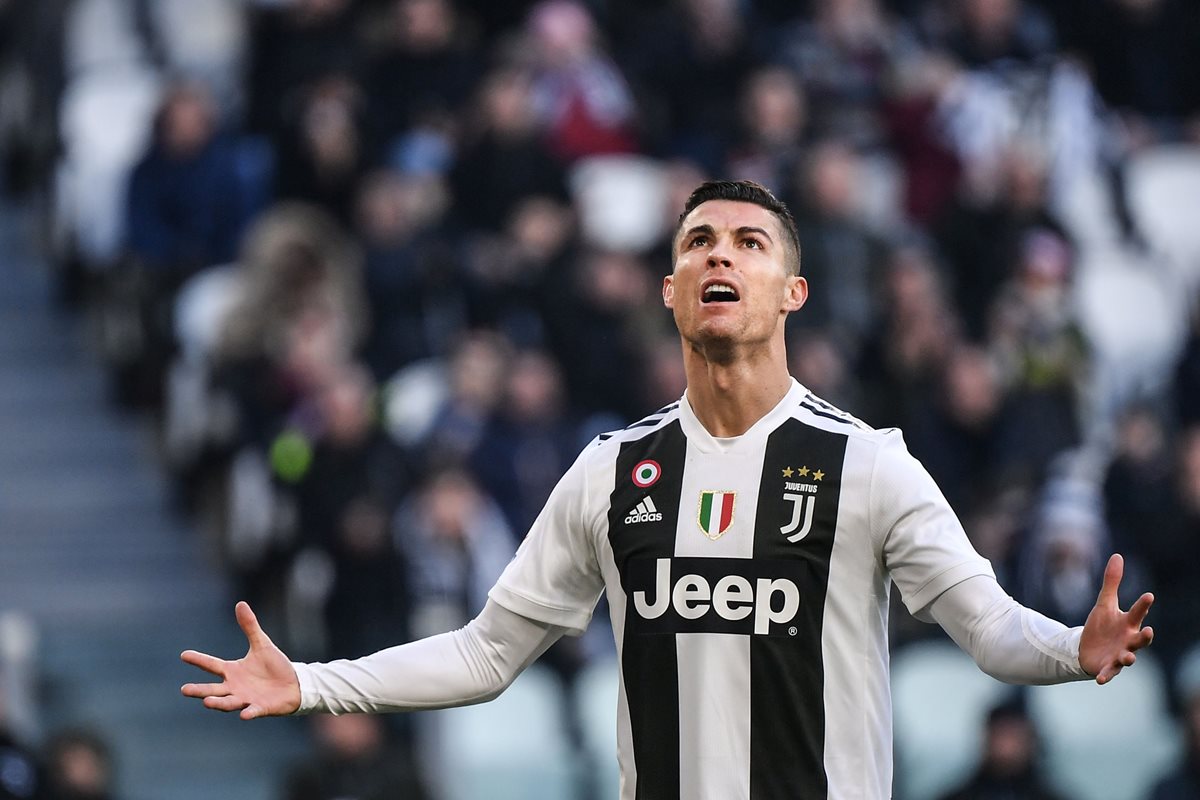 Cristiano Ronaldo espera festejar títulos con la Juventus en el 2019. (Foto Prensa Libre: AFP)