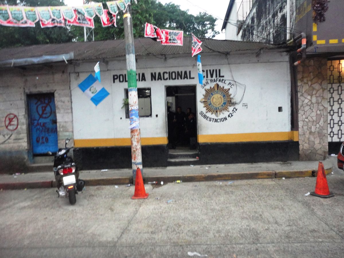 Estación de la PNC de San Rafael Pie de la Cuesta, San Marcos. (Foto Prensa Libre: Genner Guzmán)