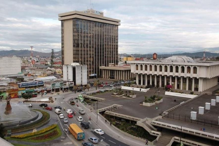 El examen del FMI, está programada a realizarse del 6 al 16 de marzo próximo. (Foto Prensa Libre: Hemeroteca)