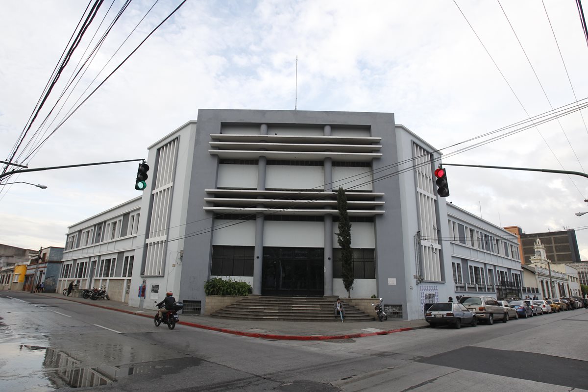 El Conservatorio Nacional de Música Germán Alcántara se fundó en 1873. Luego de pasar por varias sedes, actualmente se ubica en una esquina de la 3a. avenida y 5a. calle de la zona 1. (Foto Prensa Libre: Paulo Raquec)