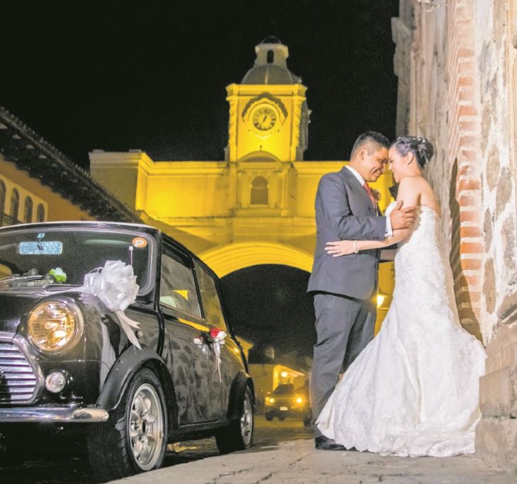 En Antigua Guatemala, Sacatepéquez, hay ruinas, fincas, jardines y hoteles con arquitectura colonial. (Foto Prensa Libre: Aldo Comparini)