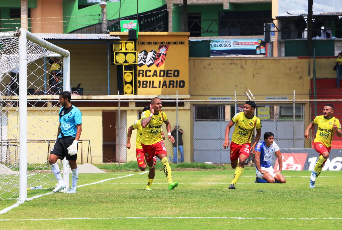 Marquense derrotó a Suchitepéquez en el último partido de la jornada 20 del Clausura 2017. (Foto Prensa Libre: Carlos Ventura)