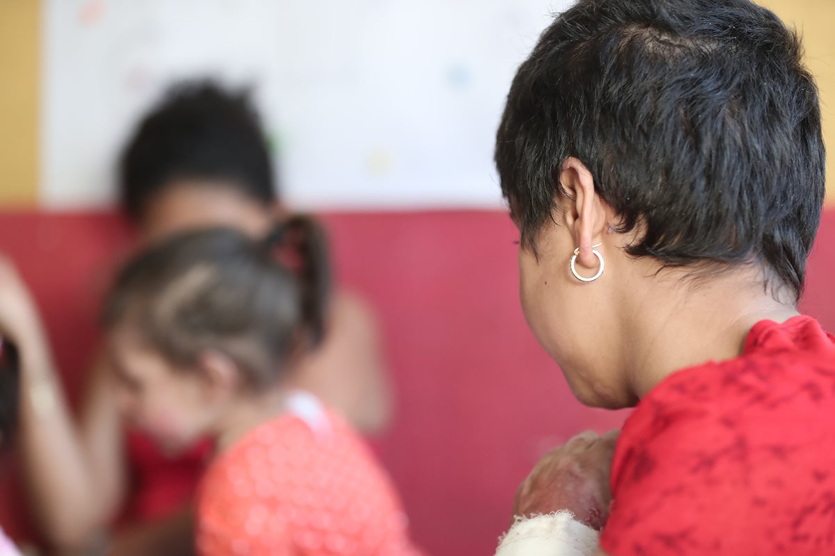 La familia sobrevivió, ahora lucha cada día para tratar de seguir con su vida y sobrevivir a las secuelas de la tragedia. (Foto Prensa Libre: Juan Diego González)