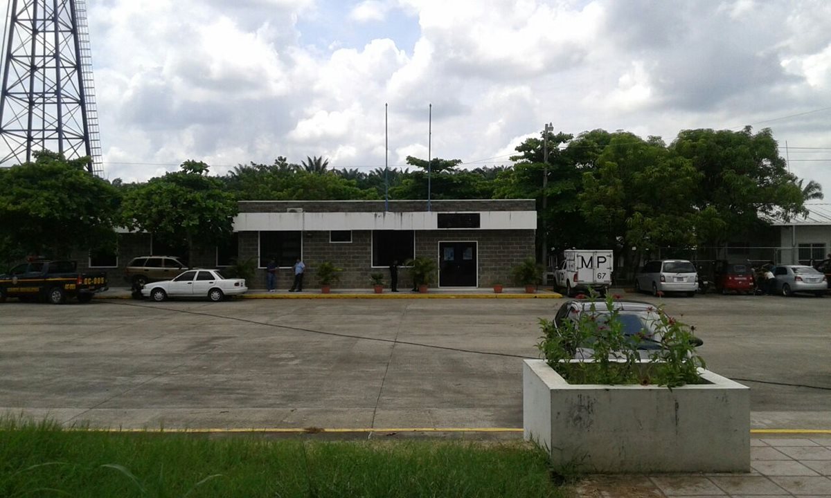 Juzgado en Tecún Umán, San Marcos, donde fueron enviados provisionalmente los capturados por caso de trata. (Foto Prensa Libre: Alexánder Coyoy)