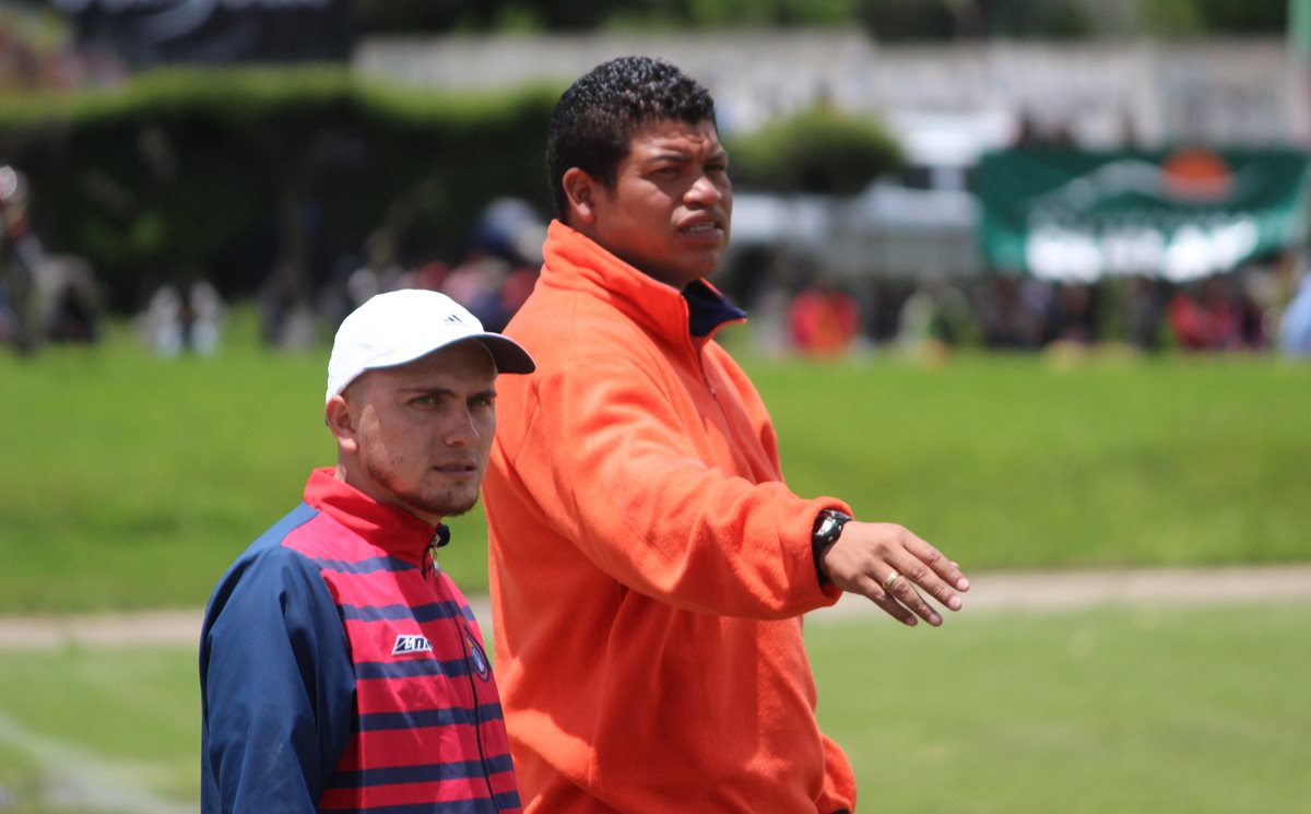 Julián Cano acompañará a Bala Gómez en el cuerpo técnico. (Foto Prensa Libre: Raúl Juárez)