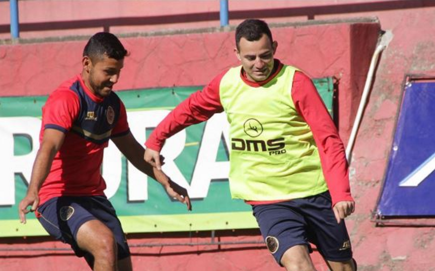 El volante de Municipal, Marco Pablo Pappa, fue la gran ausencia del entrenamiento rojo. (Foto Prensa Libre: Hemeroteca PL)