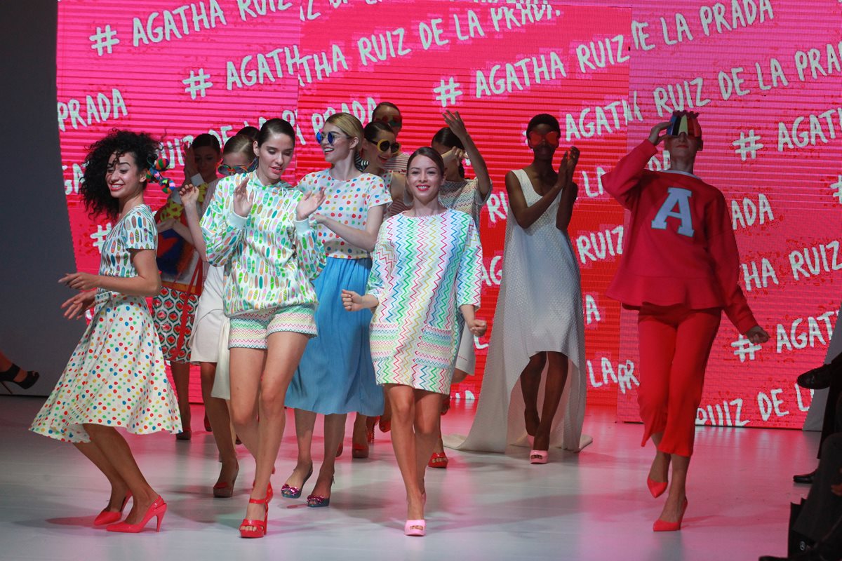 La fiesta de la moda del MBFGT 2016 mostró el talento de artistas consagrados y emergentes. (Foto Prensa Libre: Estuardo Paredes)