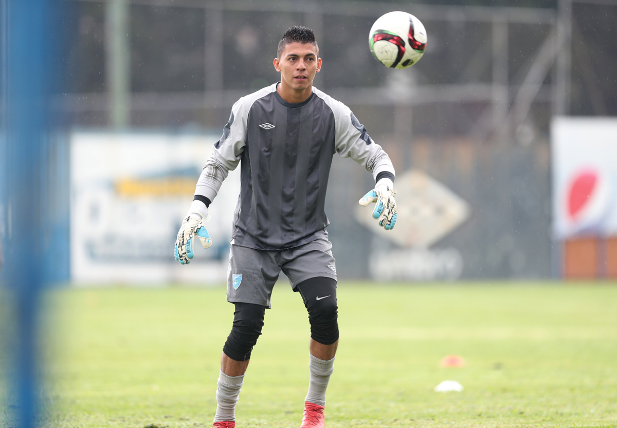 El portero de Cobán Imperial, Iván Pachecho está emocionado por haber sido convocado a la Selección Nacional. (Foto Prensa Libre: Francisco Sánchez)