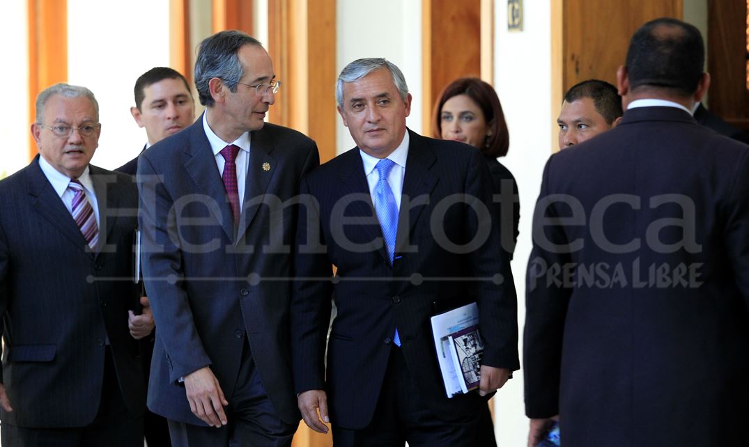 Álvaro Colom y Otto Pérez Molina, comparten celda en la Brigada Militar Mariscal Zavala, zona 17.(Foto: Hemeroteca PL)