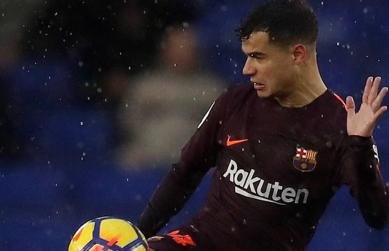 El brasileño Coutinho, quien tuvo minutos en las Champions con su exequipo Liverpool, espera celebrar el título con el Barsa. (Foto Prensa Libre: AFP).