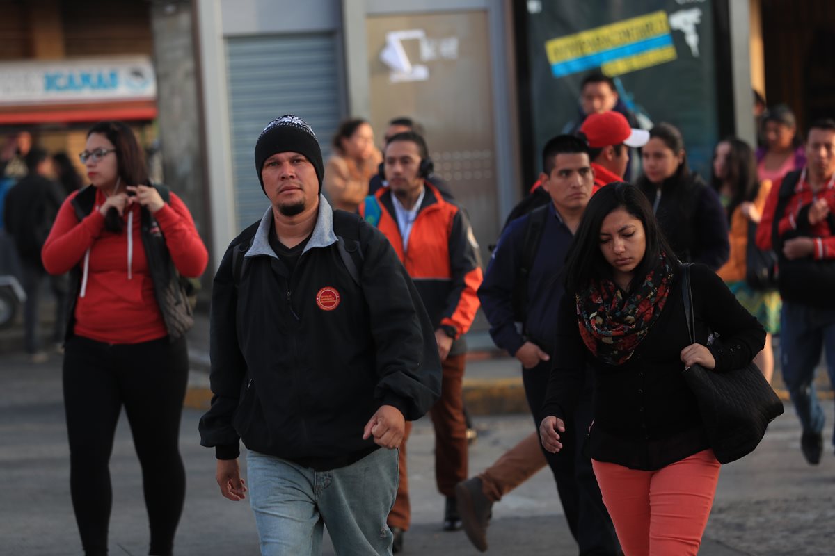 Autoridades y especialistas piden a la población tomar las medidas necesarias ante ola de frío. (Foto: Hemeroteca)