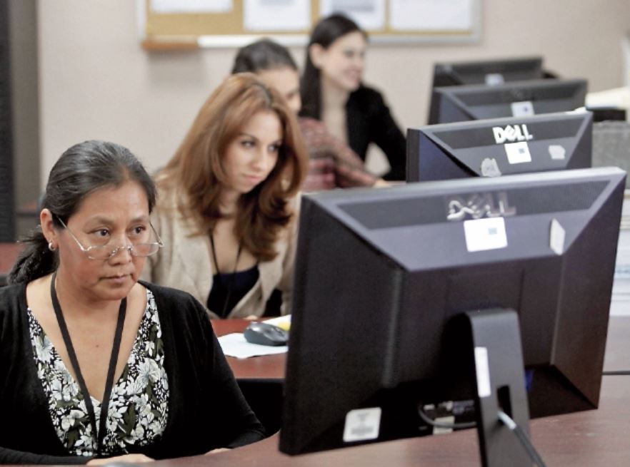 Según la tercera Encuesta de Percepción Empresarial 2018, 5 de cada 10 coincidió sobre la estabilidad en el empleo. (Foto Prensa Libre: Hemeroteca)